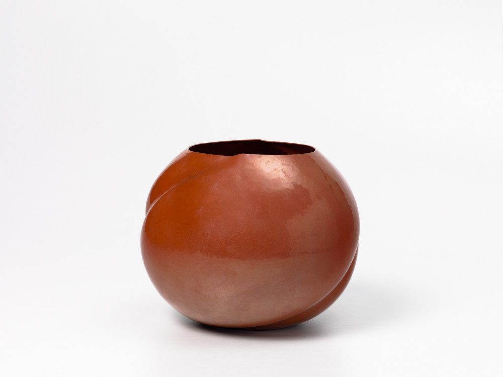 koichi io whirl vase 2a