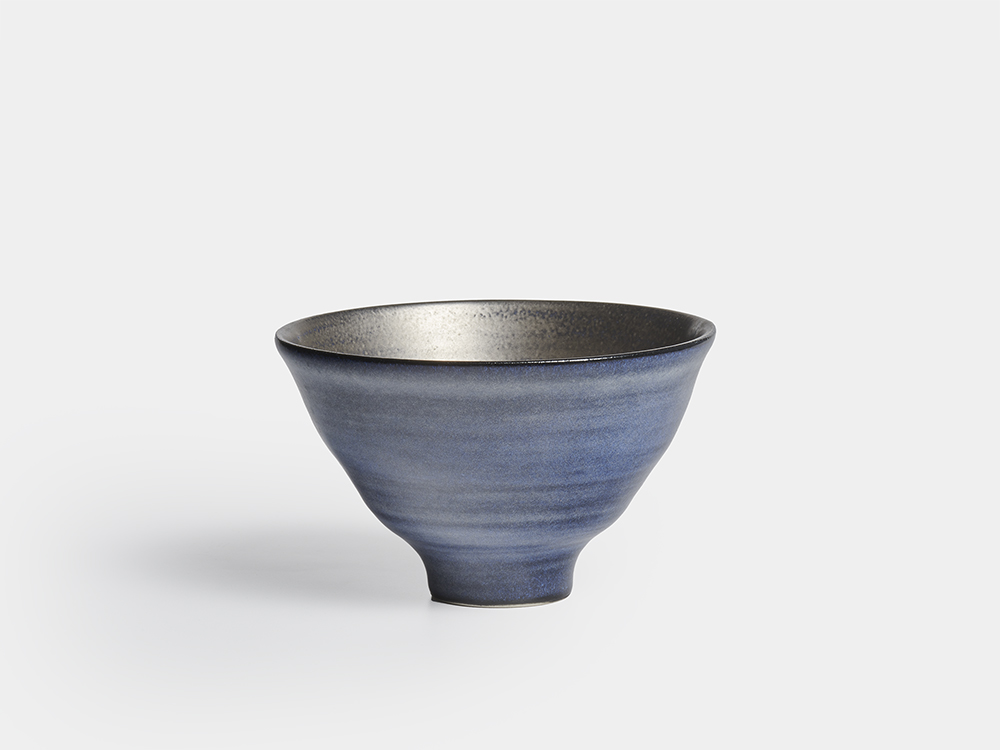 Katsumata 4517 blueteabowl 02